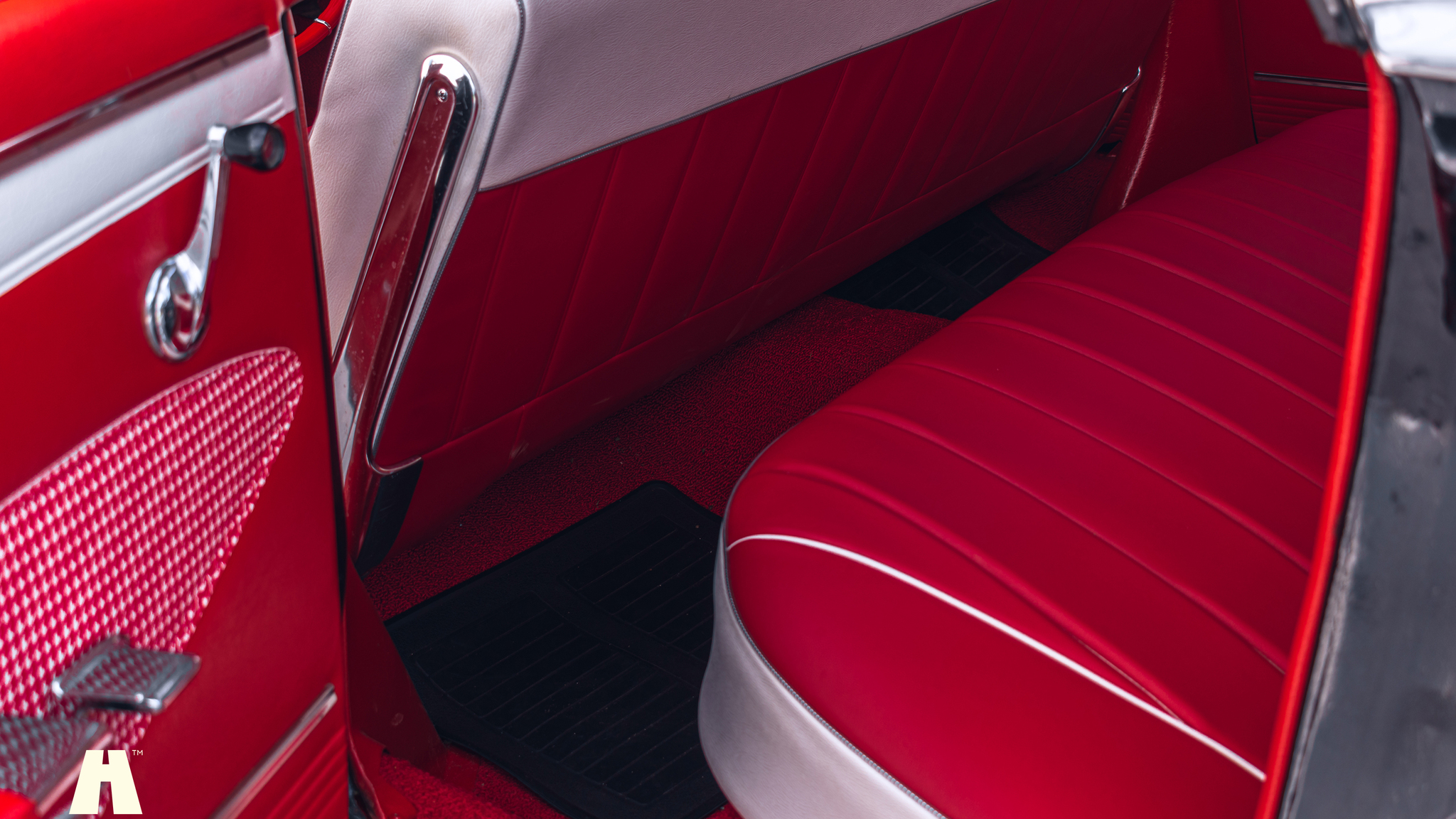 Interior image of 1960 Chevrolet Impala Flattop 348 Bigblock (54)
