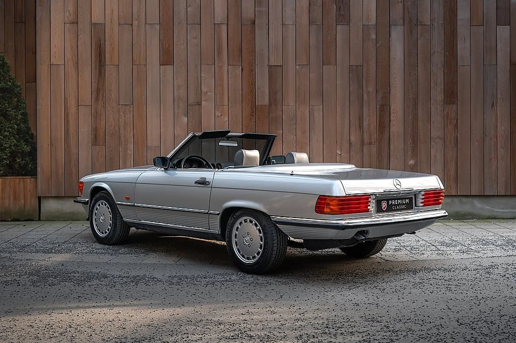 Bild von 1987 Mercedes-Benz 560SL (7)