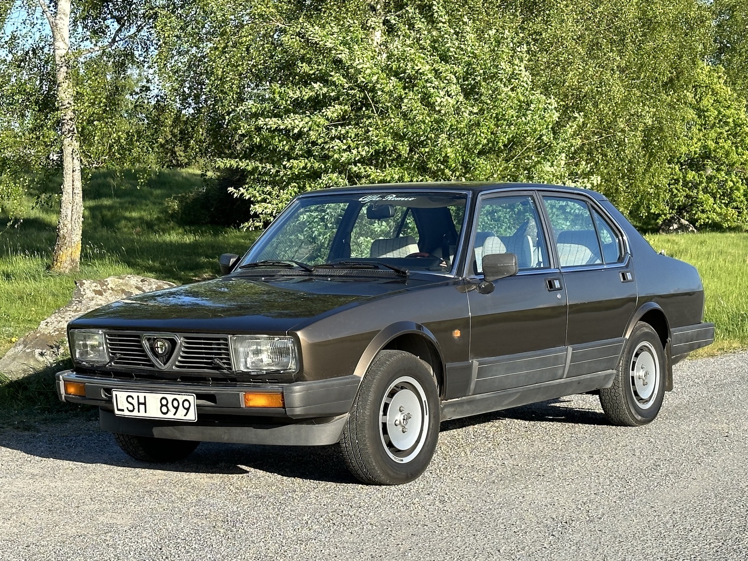 Exteriörbild på 1984 Alfa Romeo Alfetta 2000