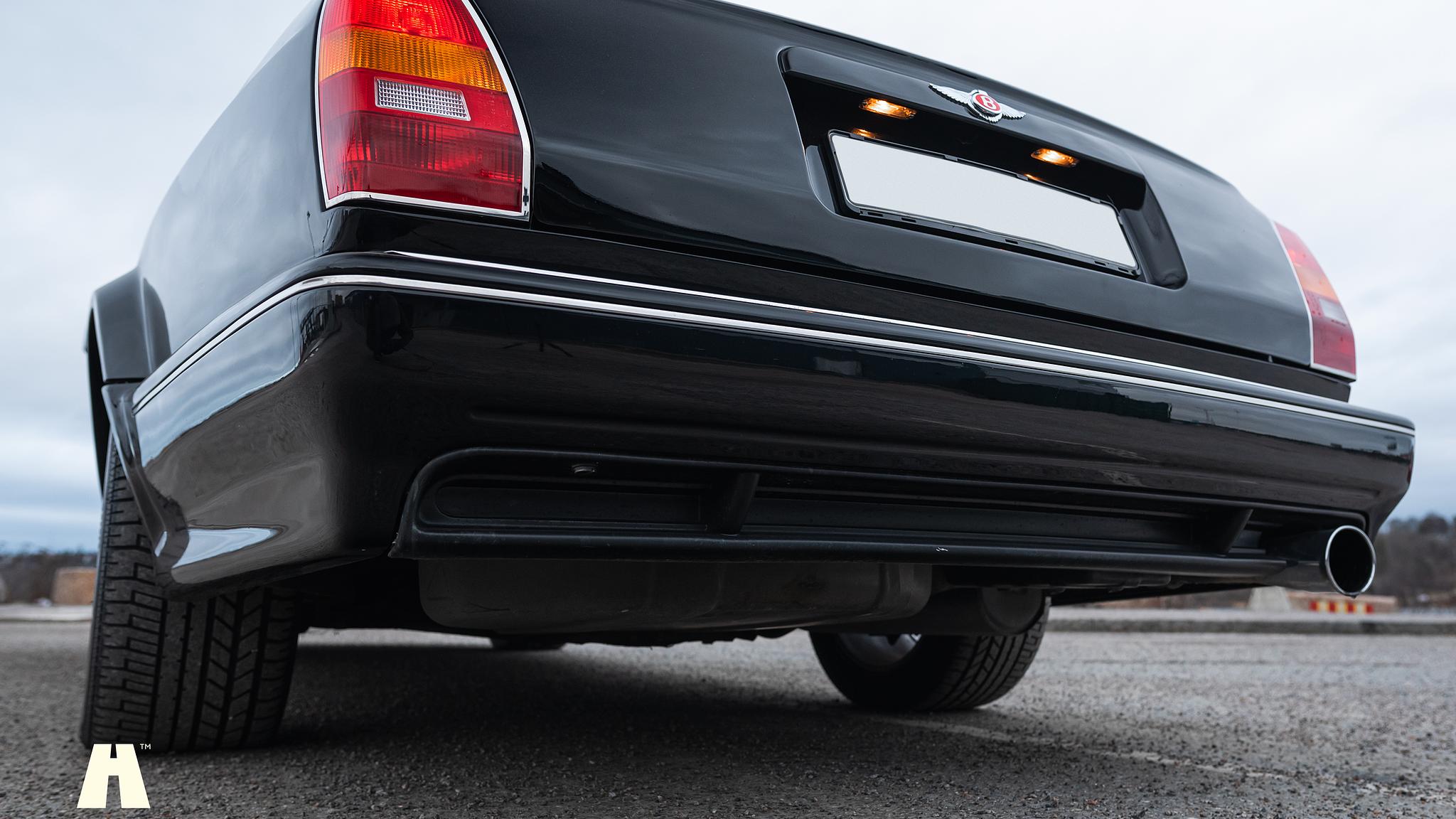 Exteriörbild på 1997 Bentley Continental T (25)