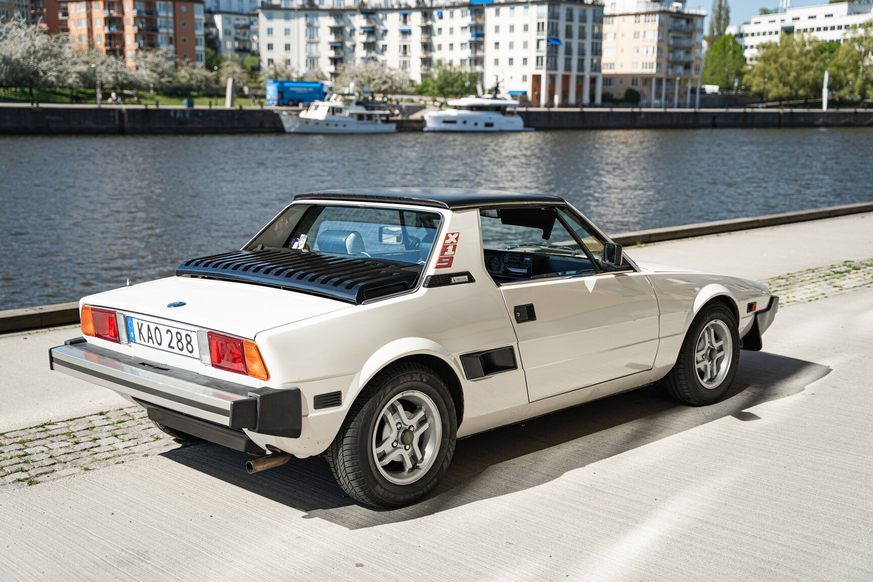 Exteriörbild på 1984 Bertone X 1/9 (18)