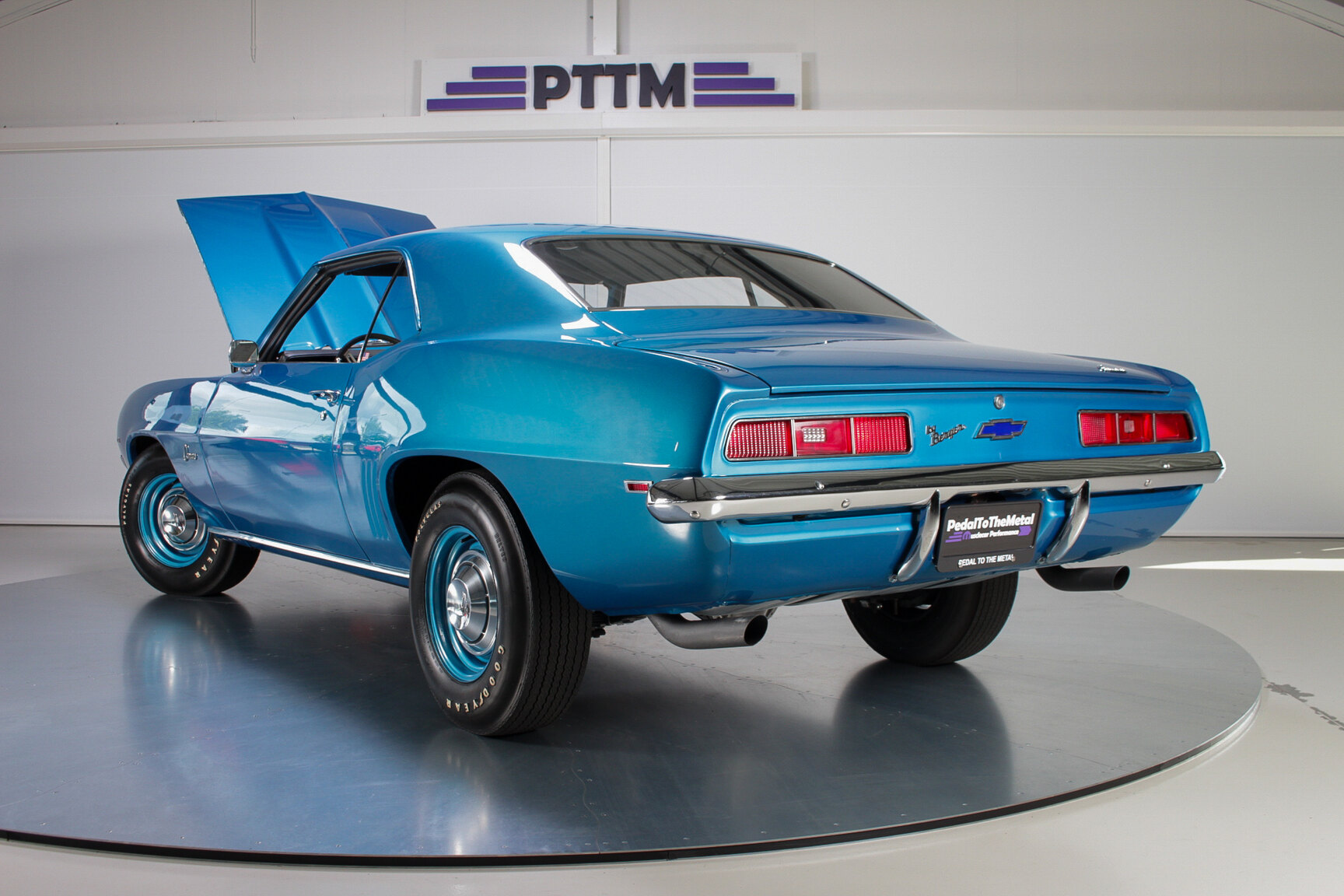 Exterior image of 1969 Chevrolet Camaro COPO TRIBUTE
