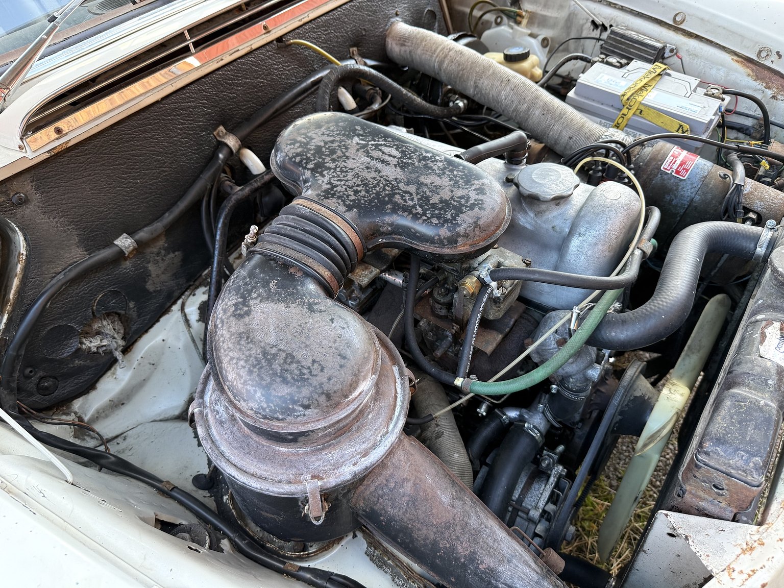 1967 Mercedes-Benz 200, Mekanik