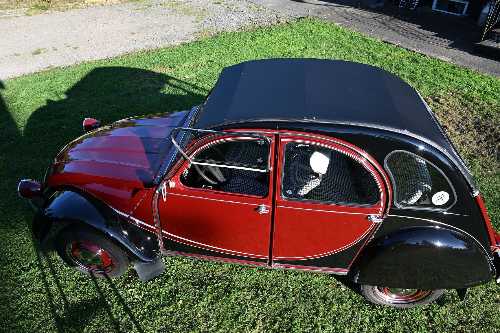 Exterior image of 1981 Citroën 2CV Charleston
