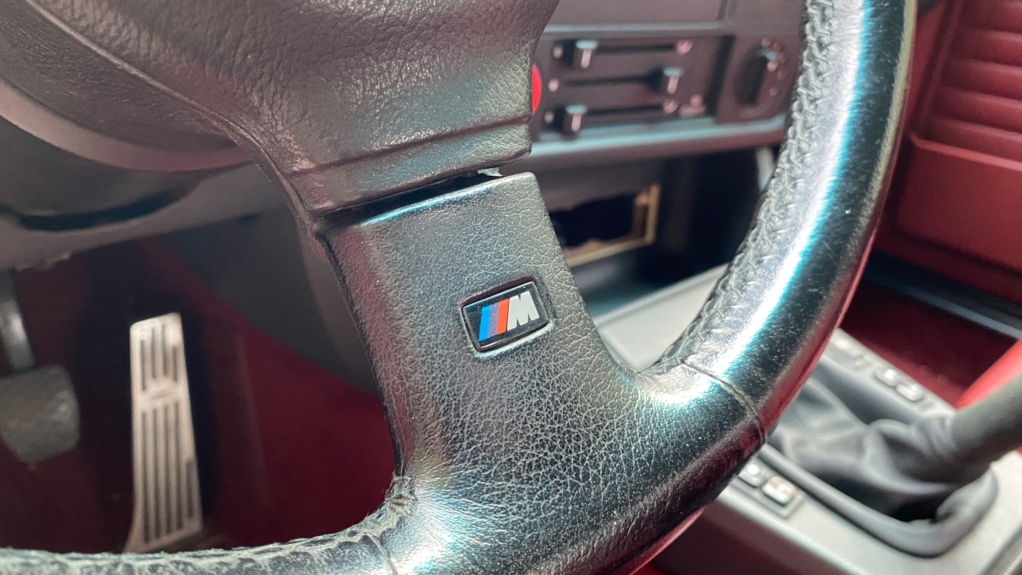 Innenraumfoto von 1990 BMW E30 M3 (17)