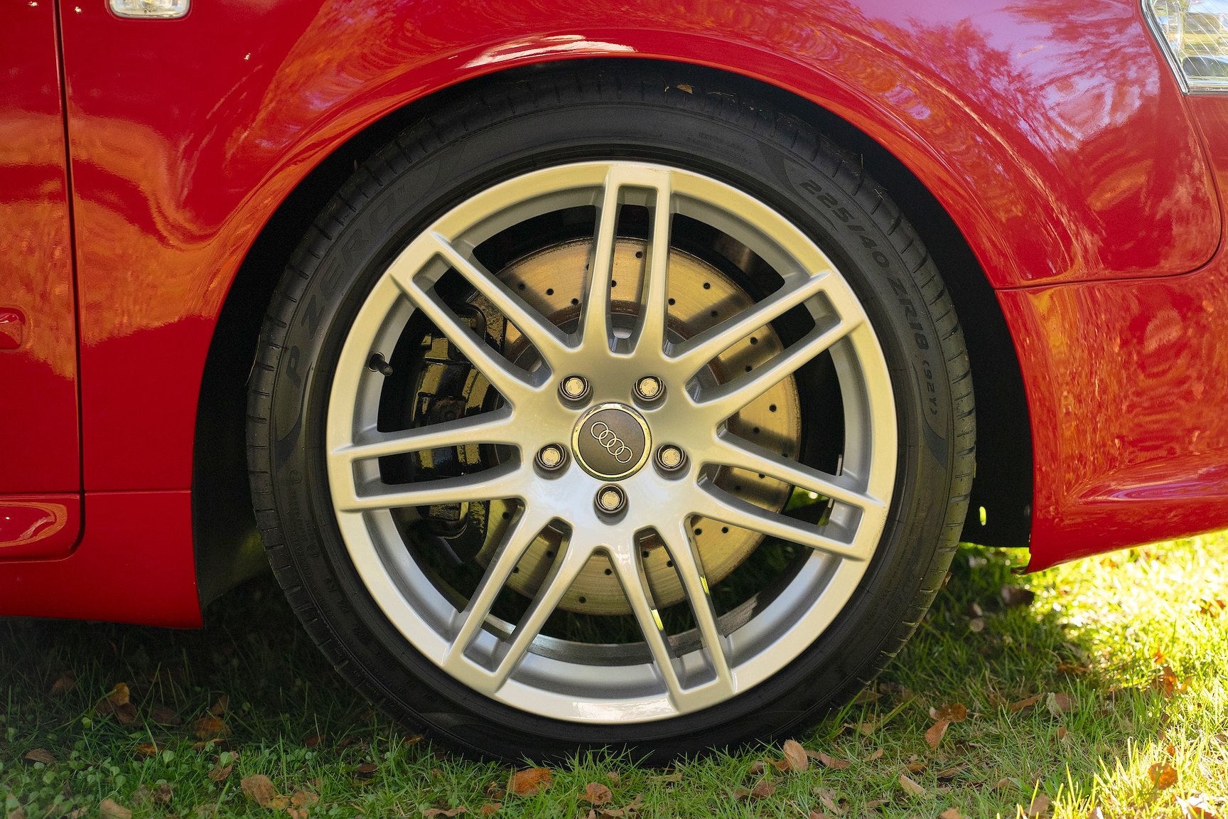 Exterior image of 2007 Audi  S4 quattro 4.2 V8 manuell