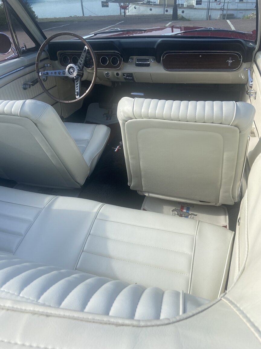 Interiörbild 1966 Ford Mustang Convertible