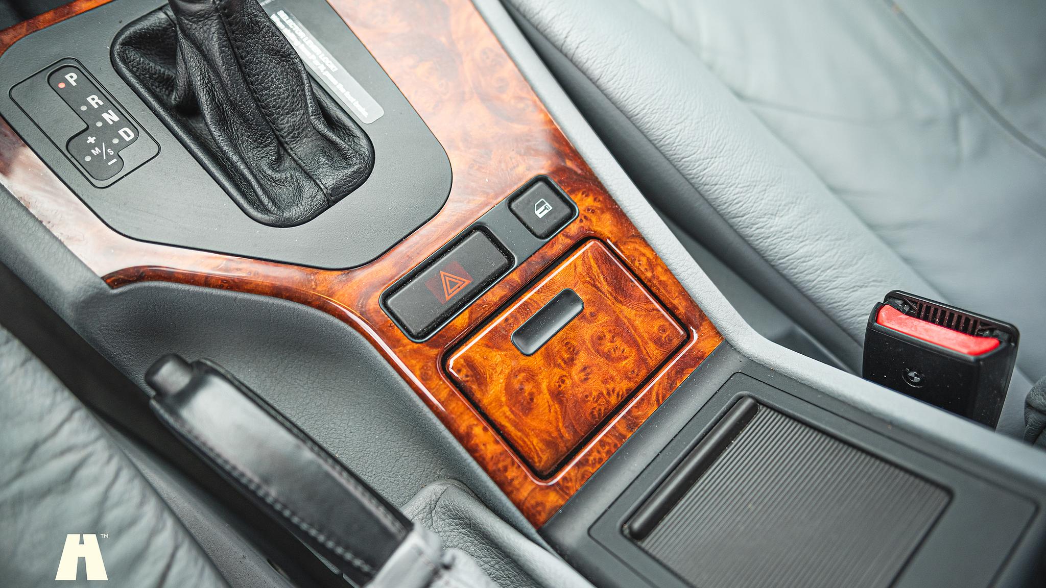 Innenraumfoto von 1998 Alpina B10 V8