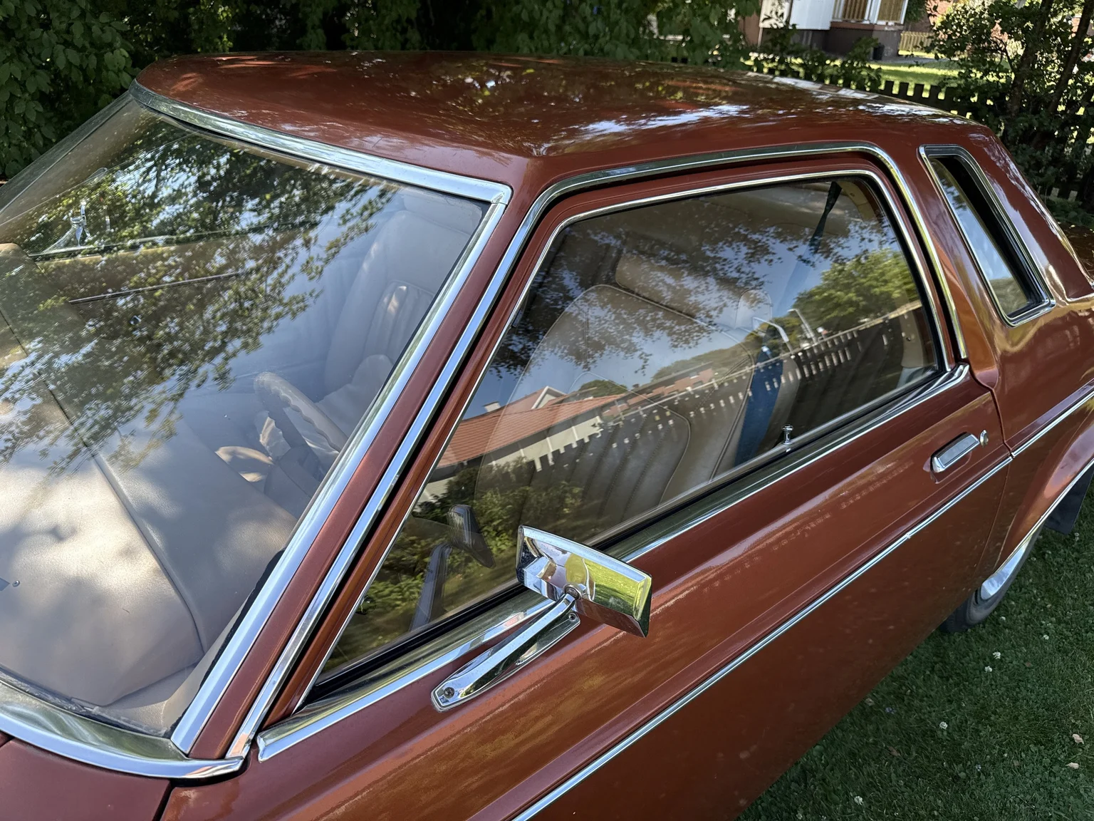 Exteriörbild på 1975 Mercury Monarch Coupe (24)
