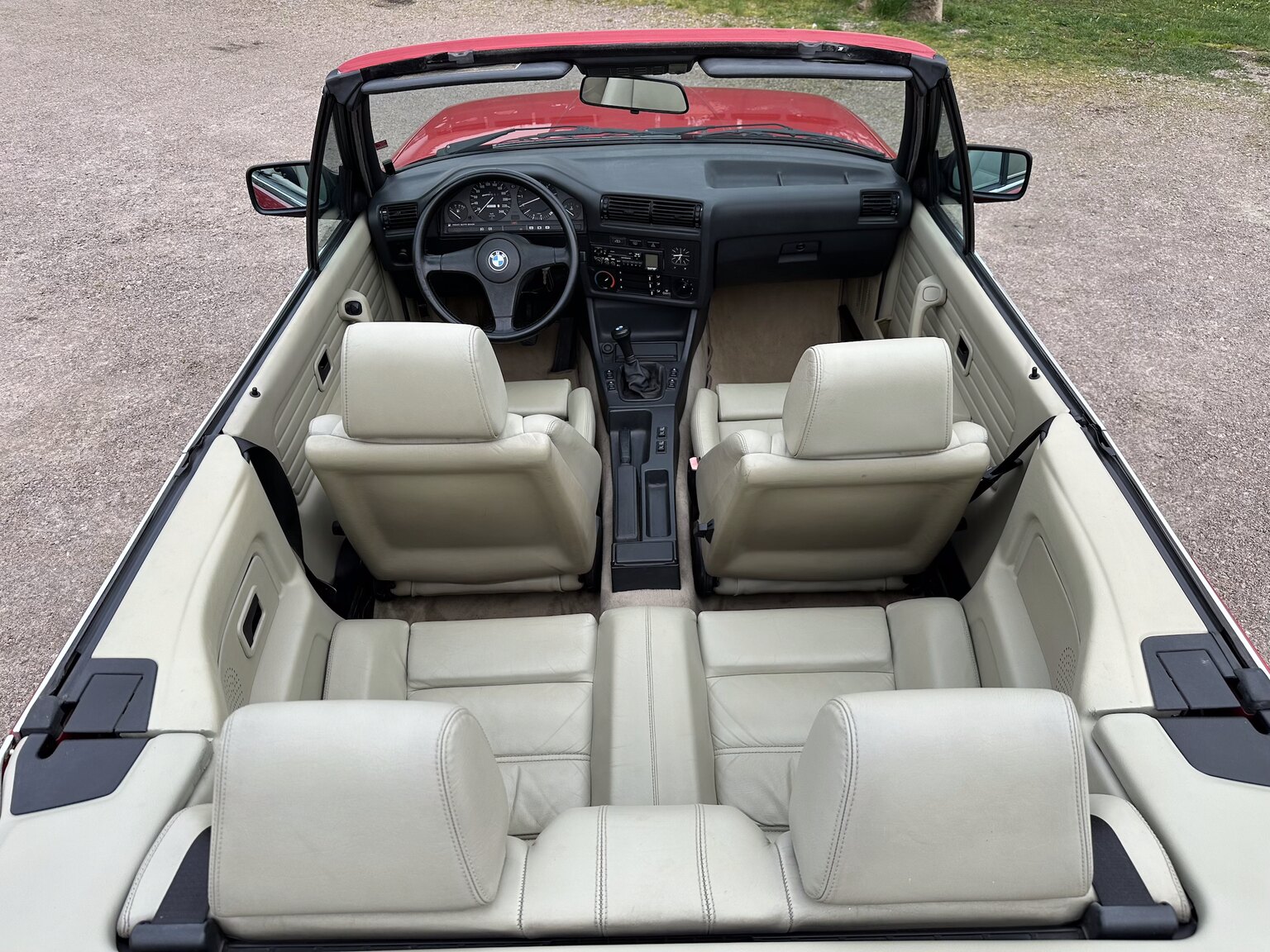Innenraumfoto von 1987 BMW 325i Convertible (3)