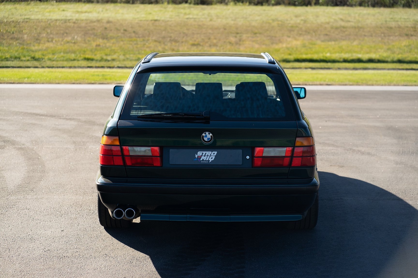 Exteriörbild på 1995 BMW 540i Touring - NO RESERVE (15)