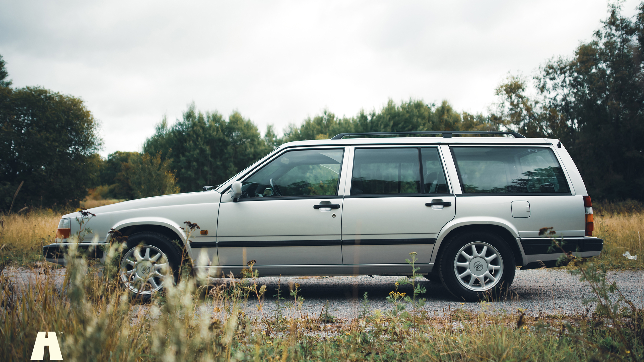 Exteriörbild på 1997 Volvo 945 