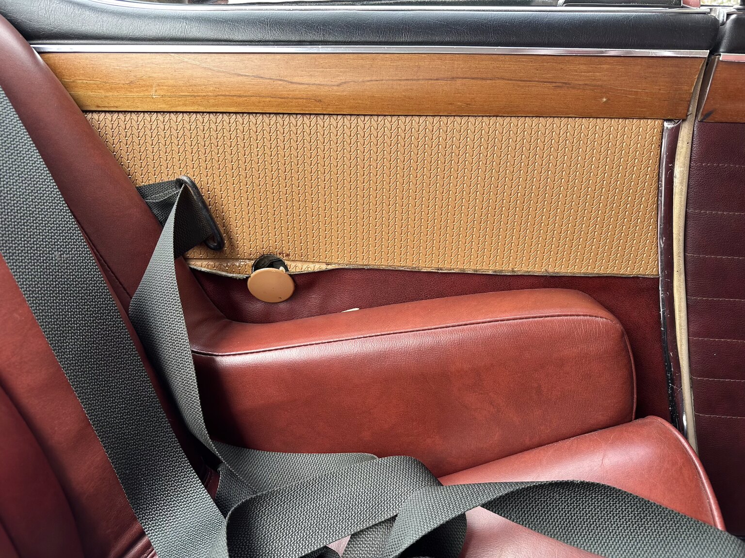 Interior image of 1972 BMW 3,0 CSi 