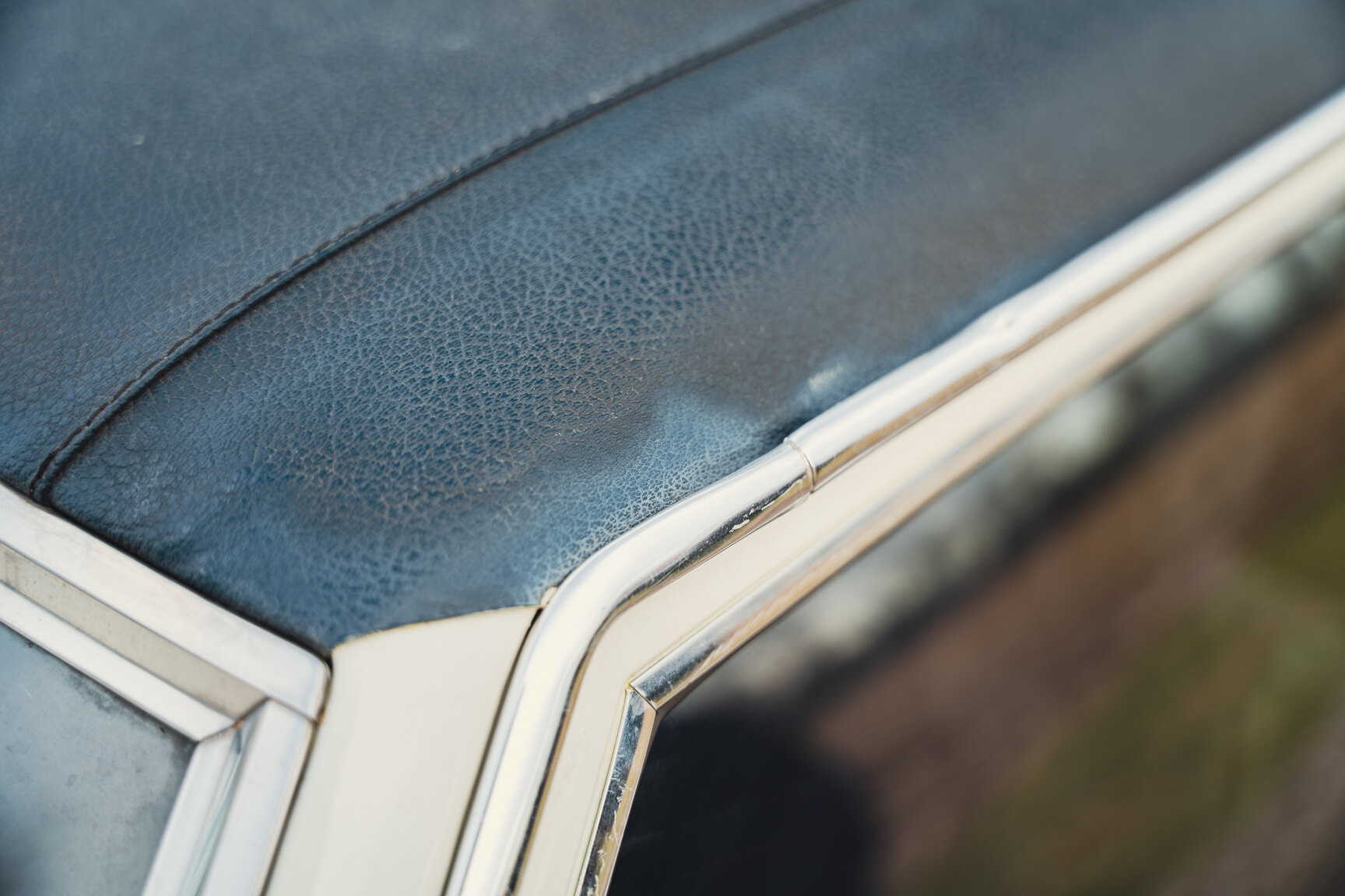 Exterior image of 1973 Opel Diplomat V8