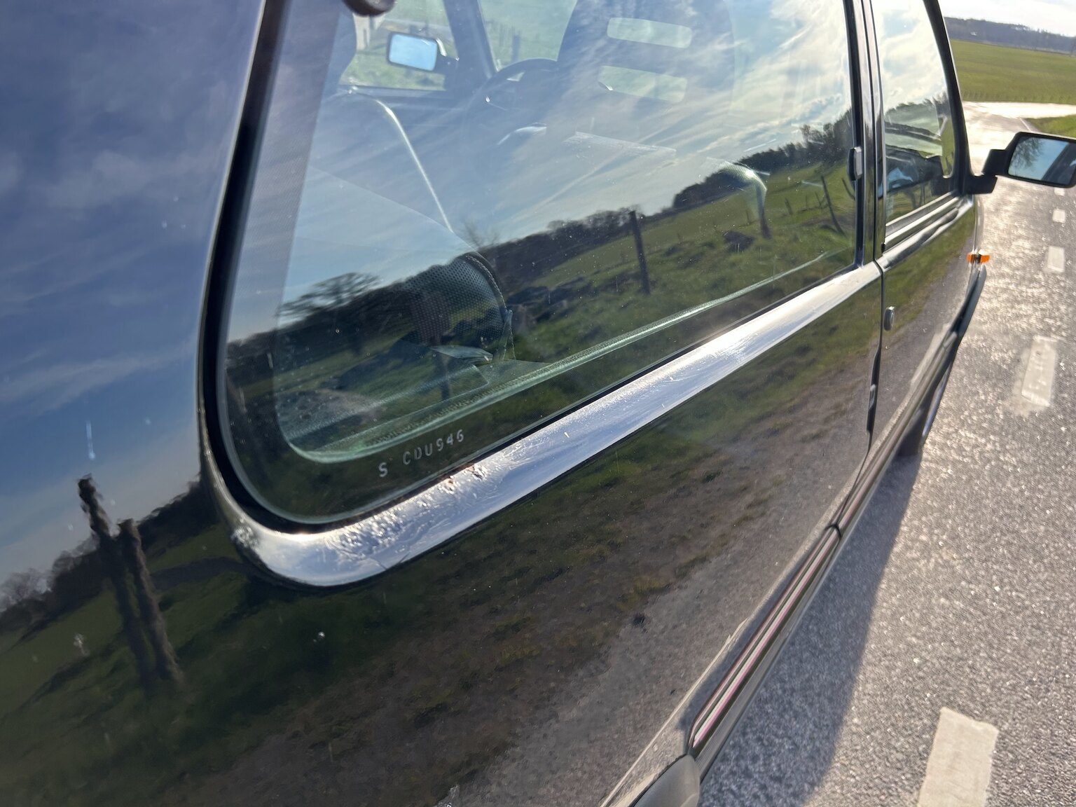 Exterior image of 1987 Fiat UNO Turbo I.E (18)