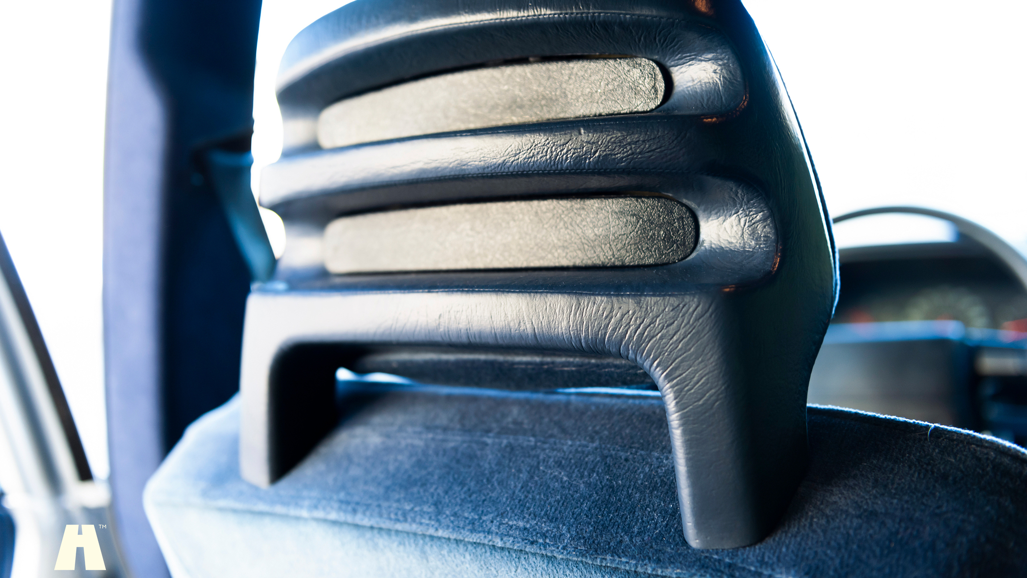 Interior image of 1991 Volvo 960 Executive