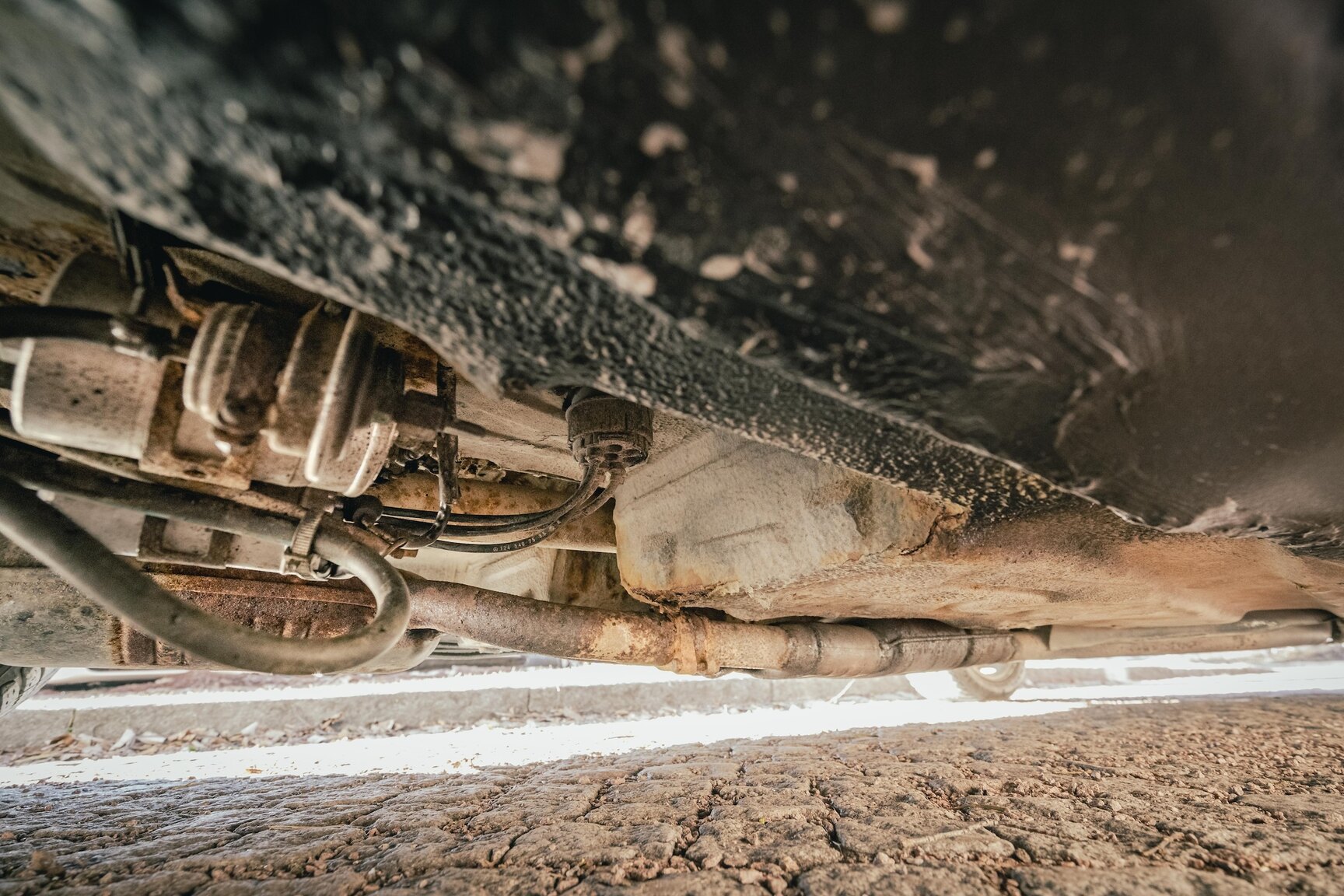 Image of 1991 Mercedes-Benz 300E-24 mechanics (20)