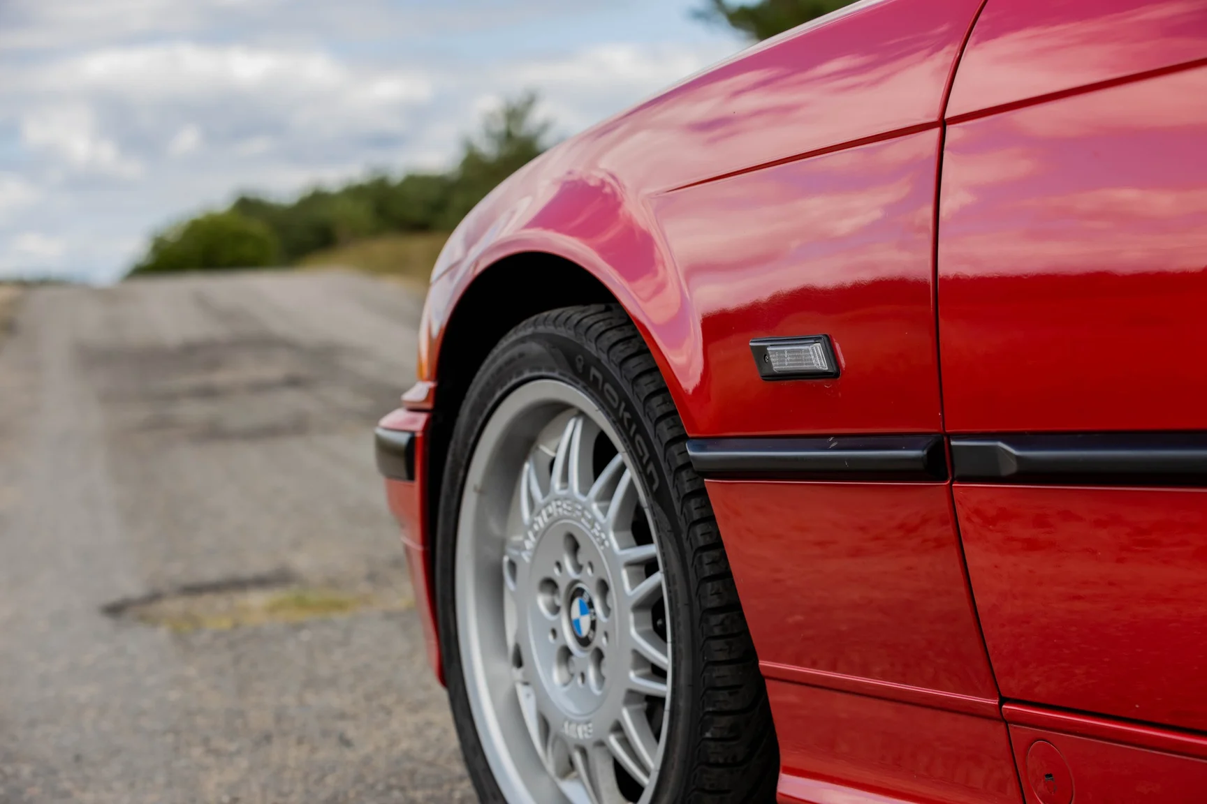 Exteriörbild på 1994 BMW 325i Convertible (21)
