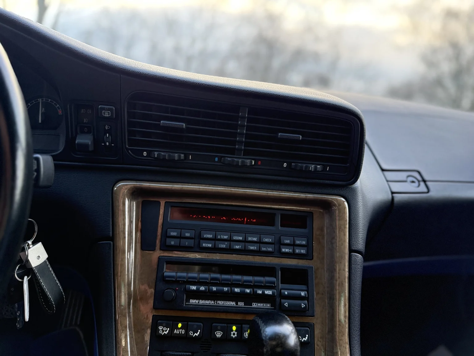 Interiörbild 1992 BMW 850iA - No Reserve (62)