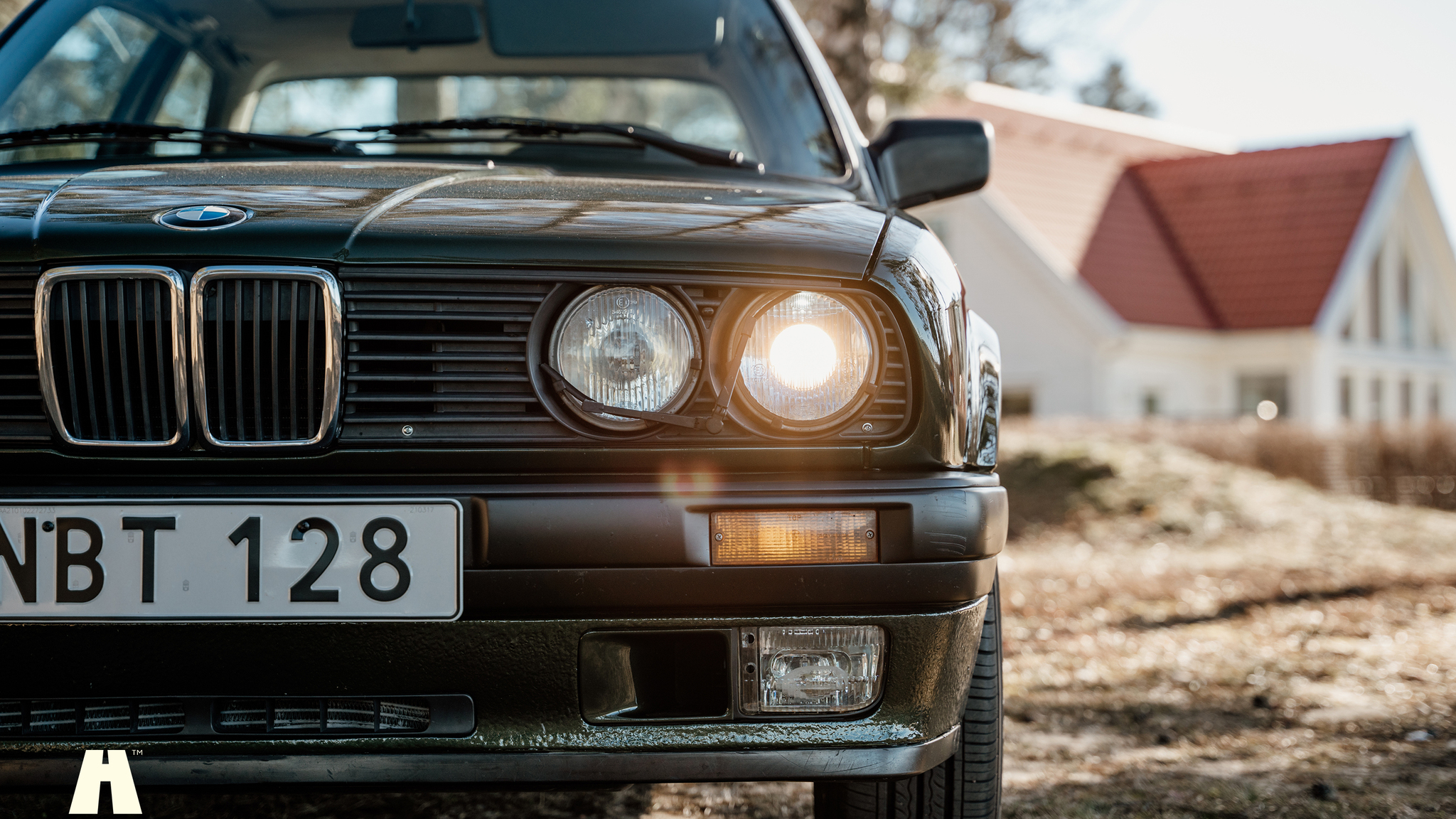 Exterior image of 1988 BMW 325 Coupé (13)