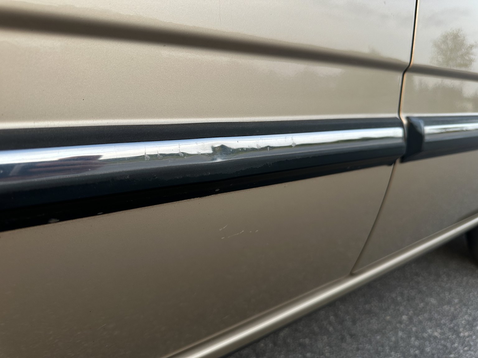 Exteriörbild på 1986 Volvo 760 GLE 2.8 V6 Automatisk