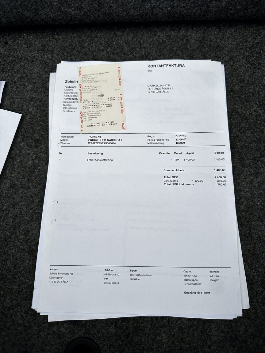 Documentation for 1999 Porsche 911 Carrera 4