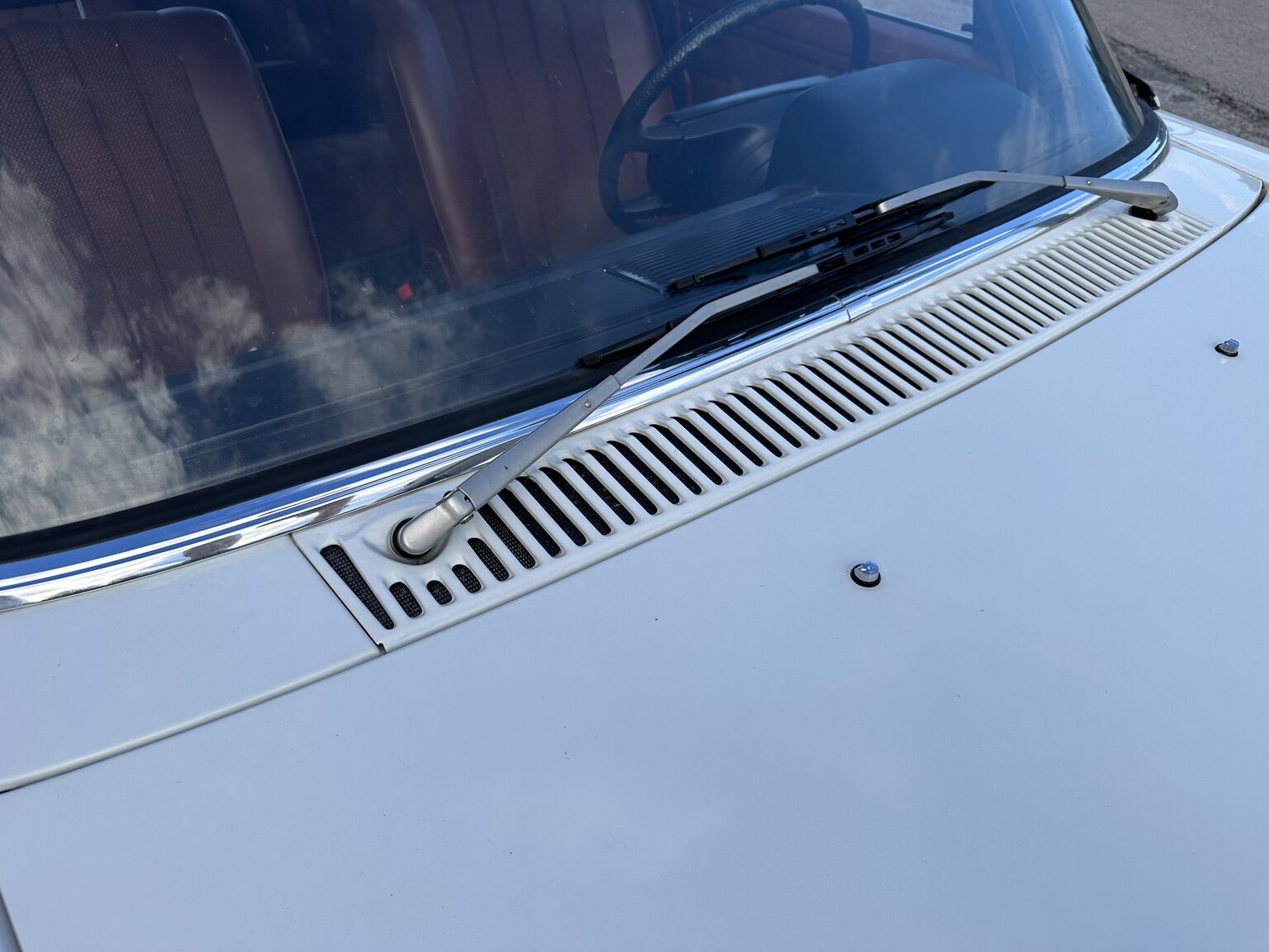 Aussenfoto 1975 Mercedes Benz 200