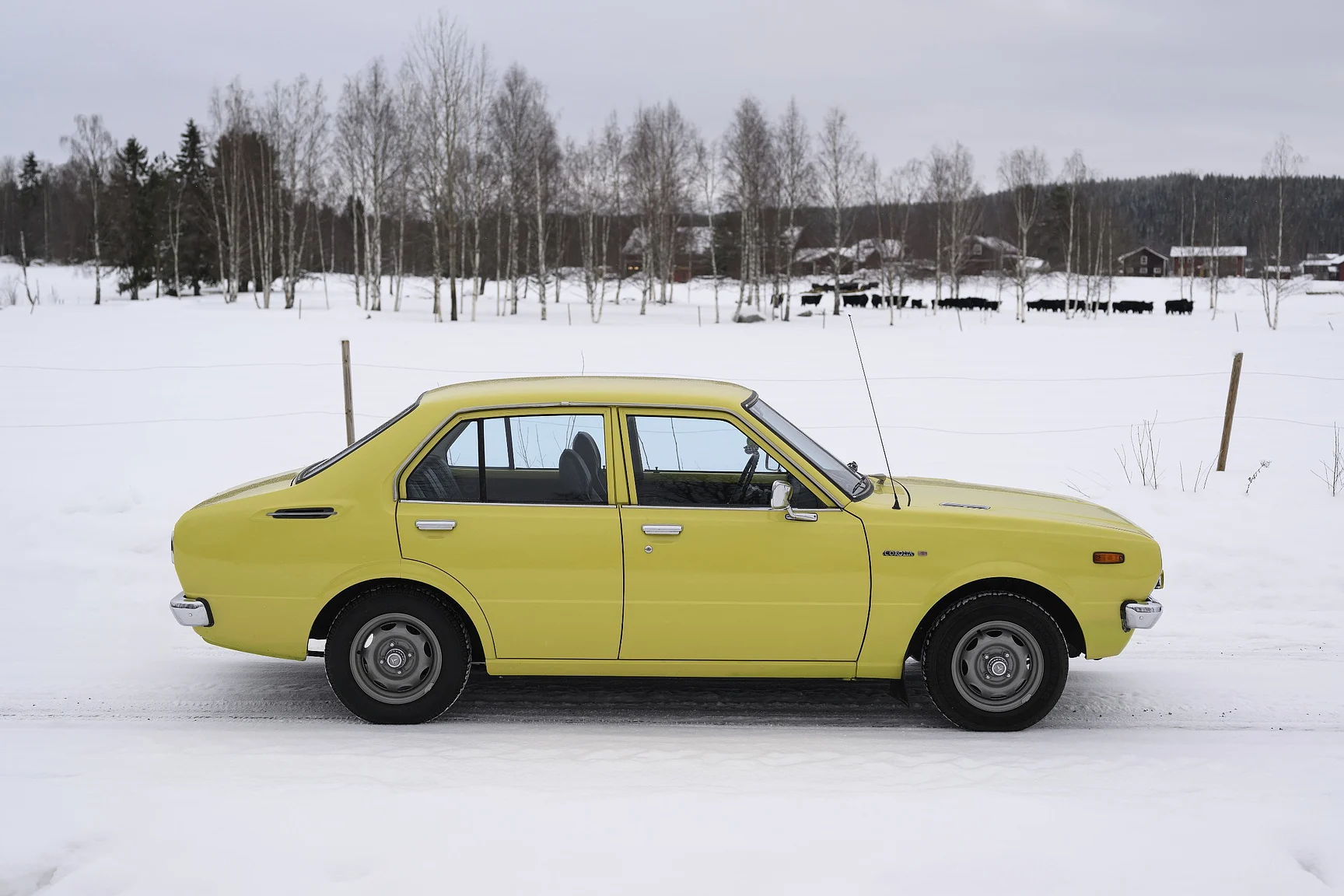 Exteriörbild på 1975 Toyota Corolla KE30 (5)