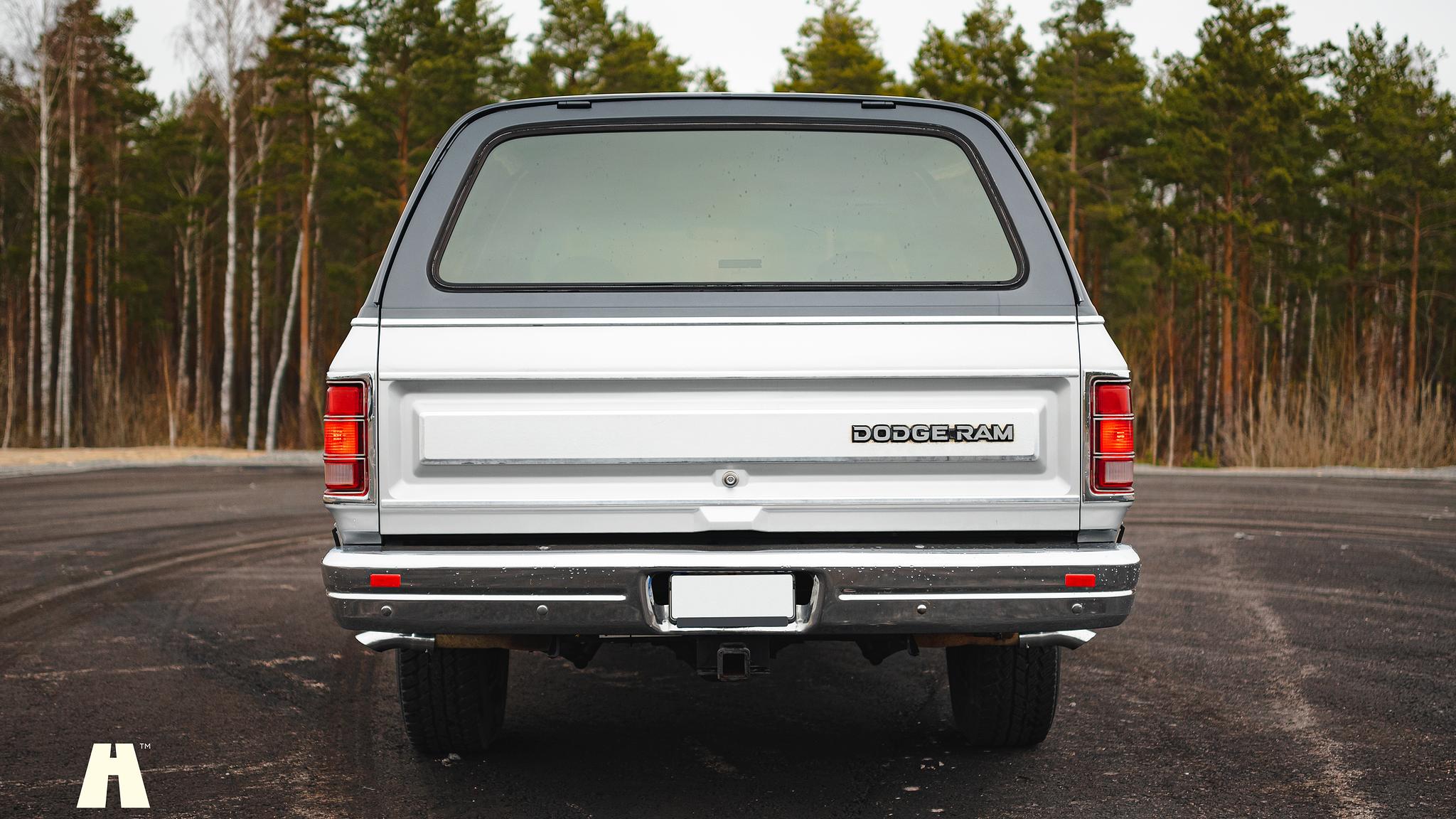 Exterior image of 1986 Dodge Ramcharger