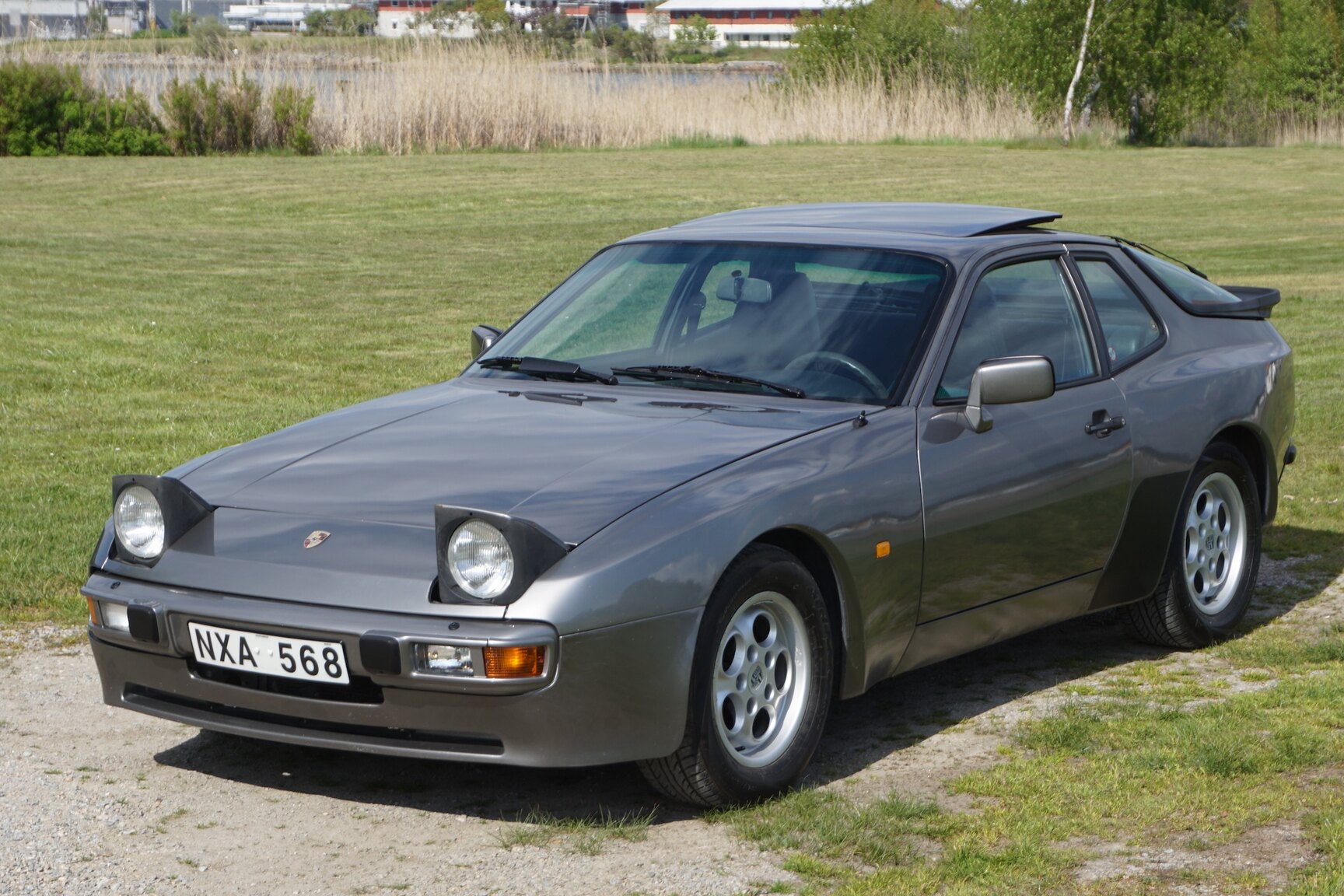 Exterior image of 1985 Porsche 944 "NO RESERVE AUCTION"