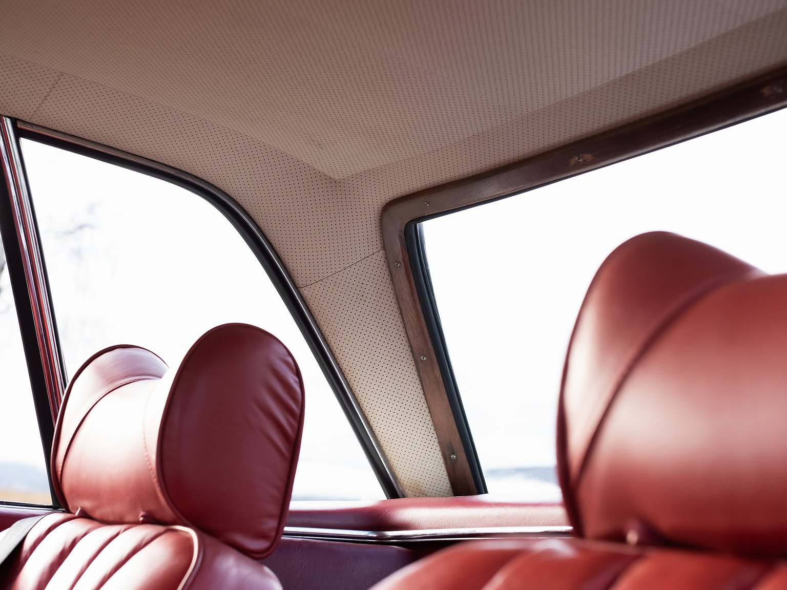 Interiörbild 1966 Mercedes-Benz 230 SL "Pagoda"