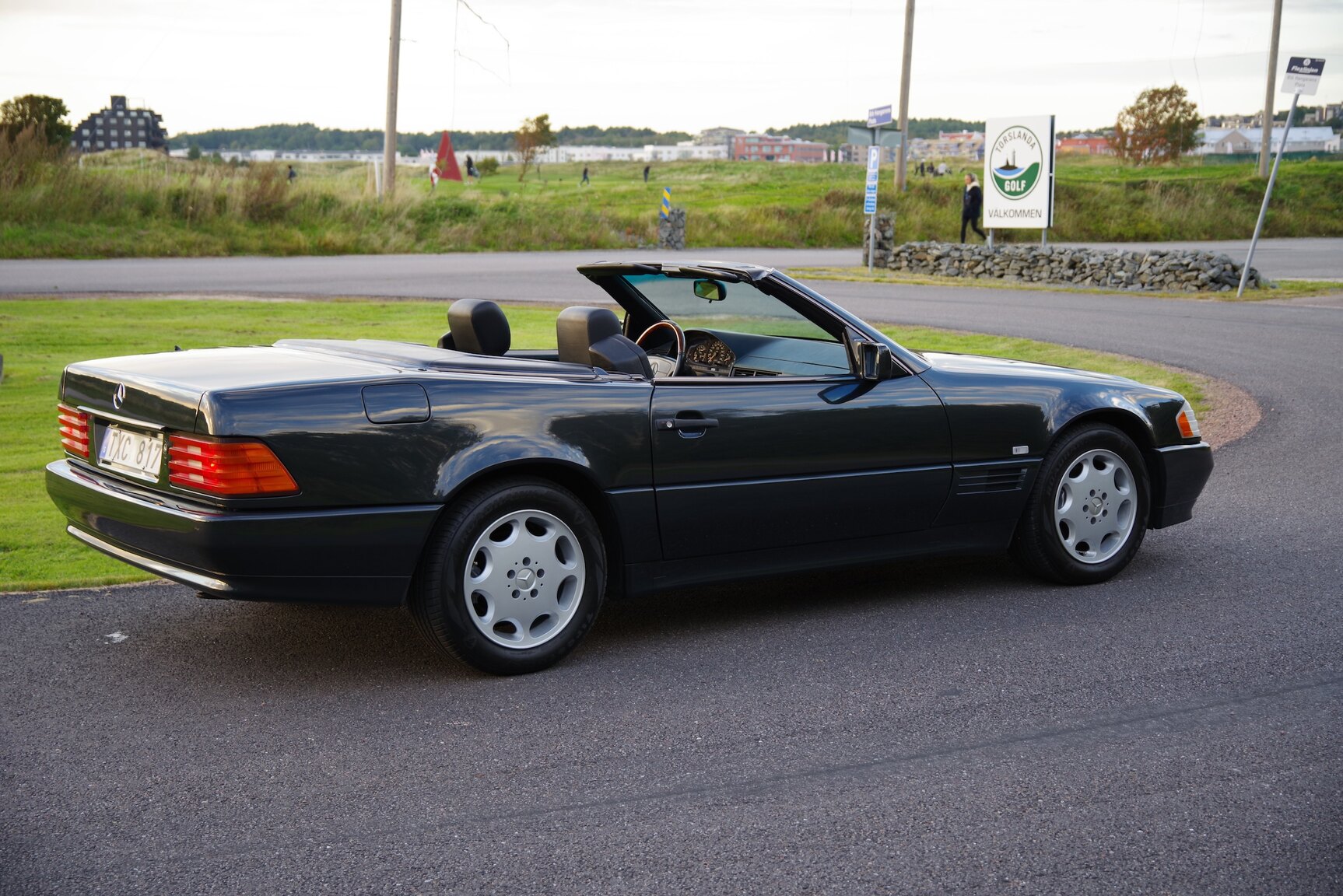 Exteriörbild på 1992 Mercedes-Benz 300 SL-24