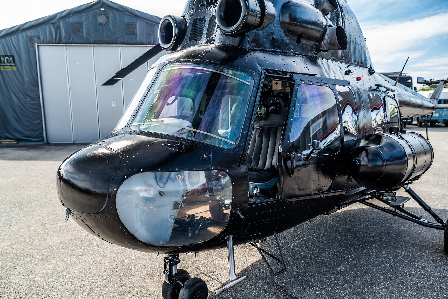 Exteriörbild på 1974 MIL Mi-2