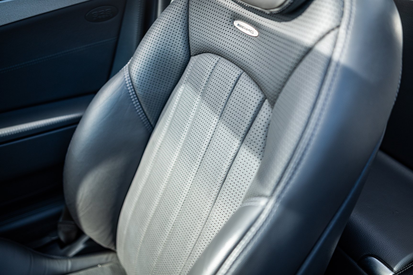 Interior image of 2002 Mercedes SL 55 AMG