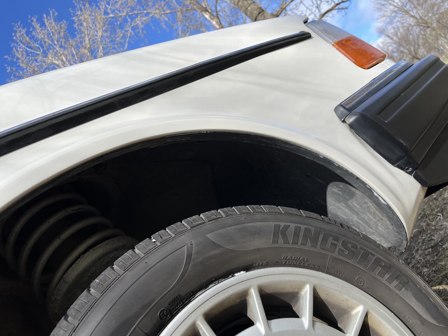 Image of 1993 Volvo 245 GL mechanics