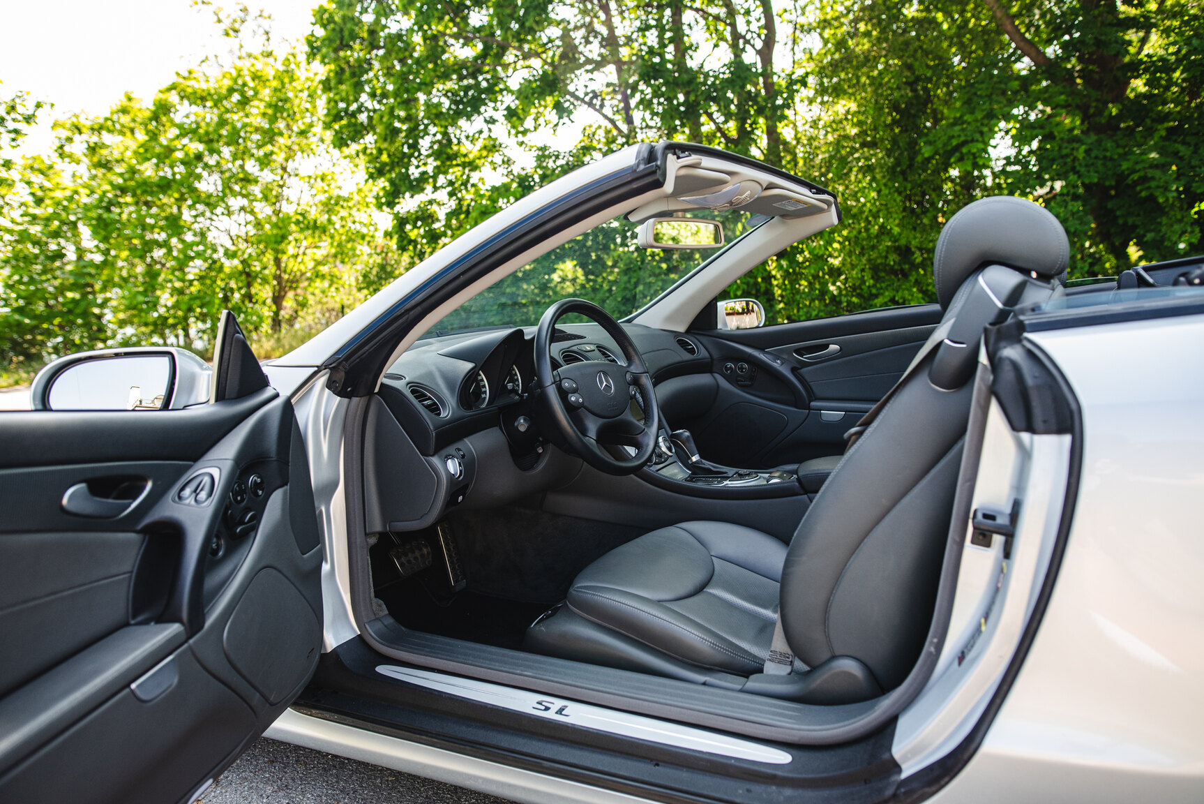 Interiörbild 2006 Mercedes-Benz SL 350