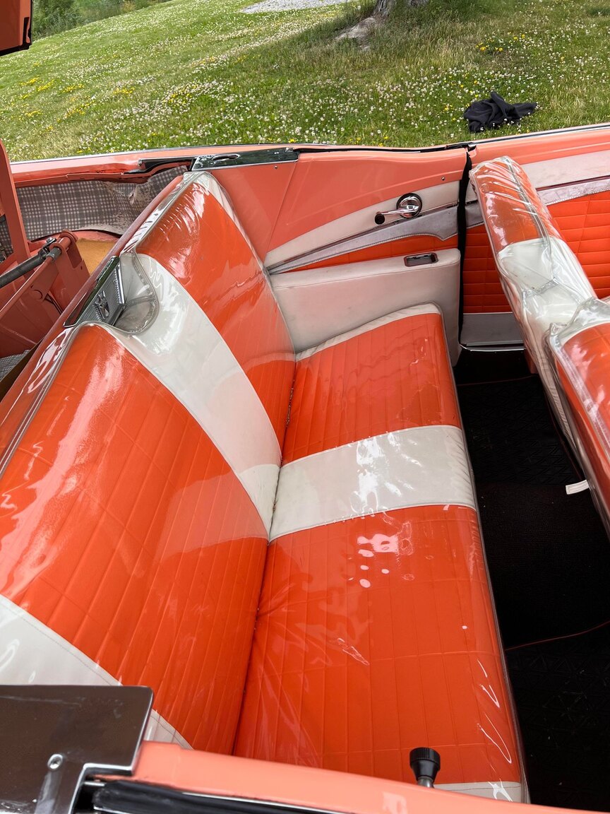 Interior image of 1957 Ford Fairlane 500 Skyliner Retract