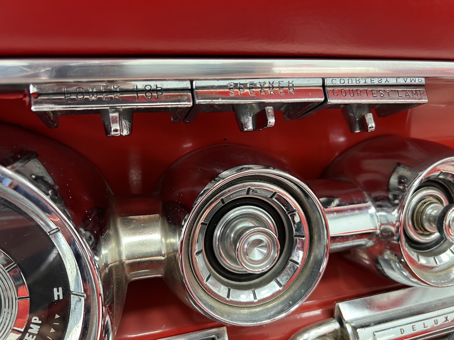 Interior image of 1958 Pontiac Chieftain