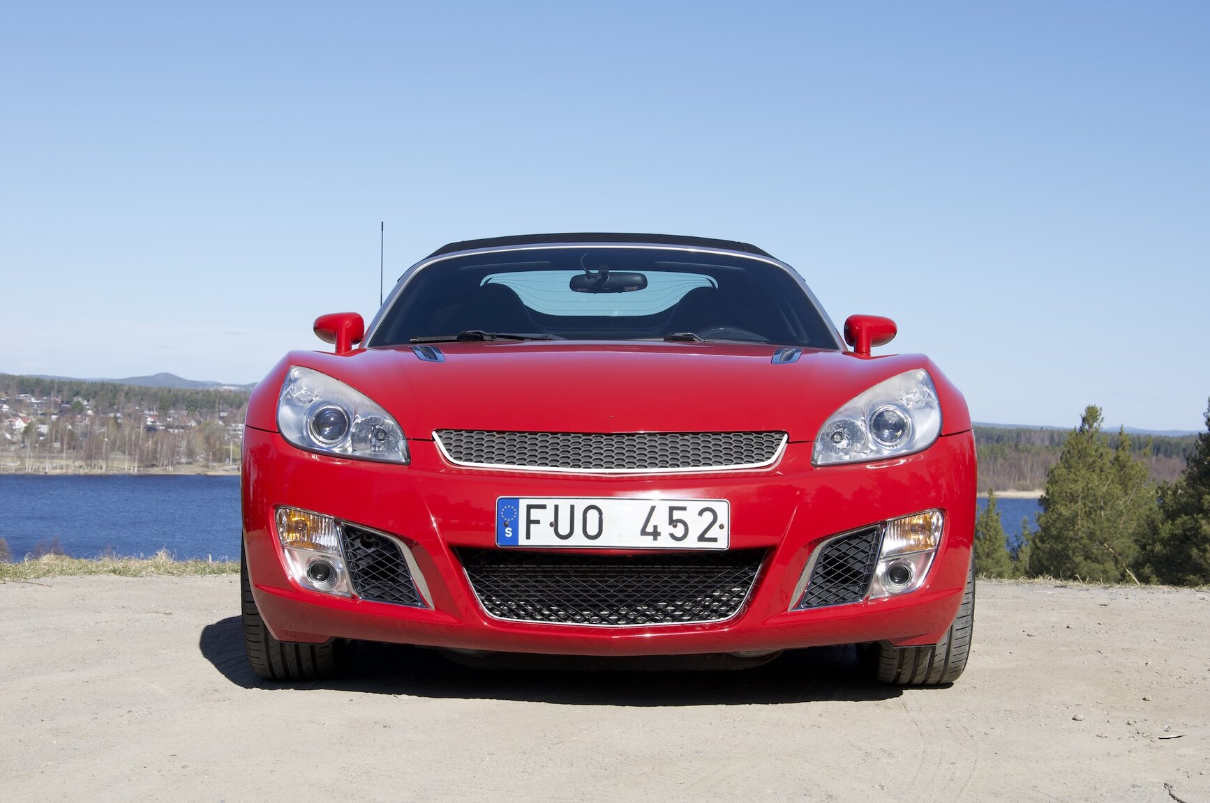 Exterior image of 2007 Opel GT 2.0 Turbo