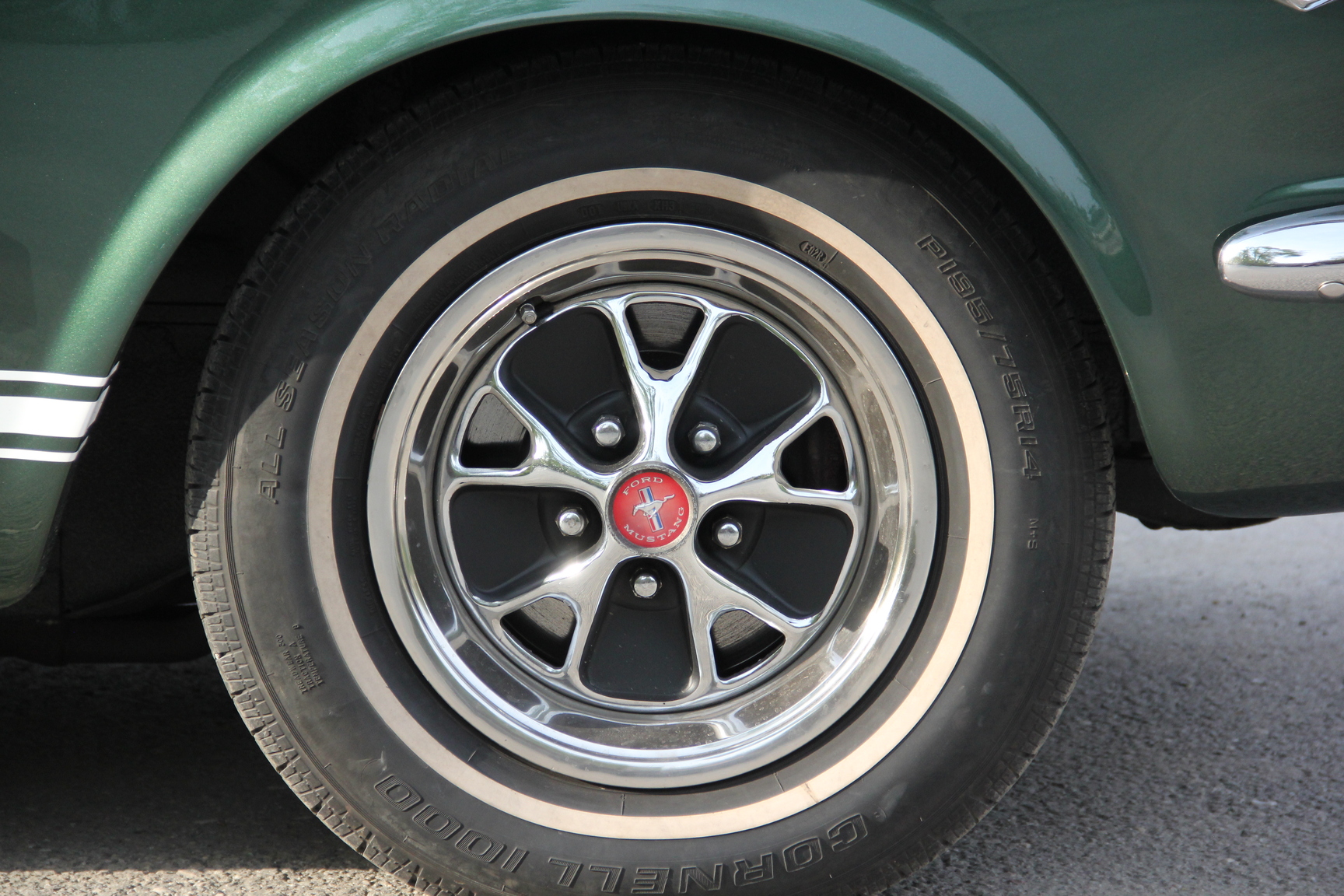 Exterior image of 1966 Ford Mustang Fastback GT-clone (45)