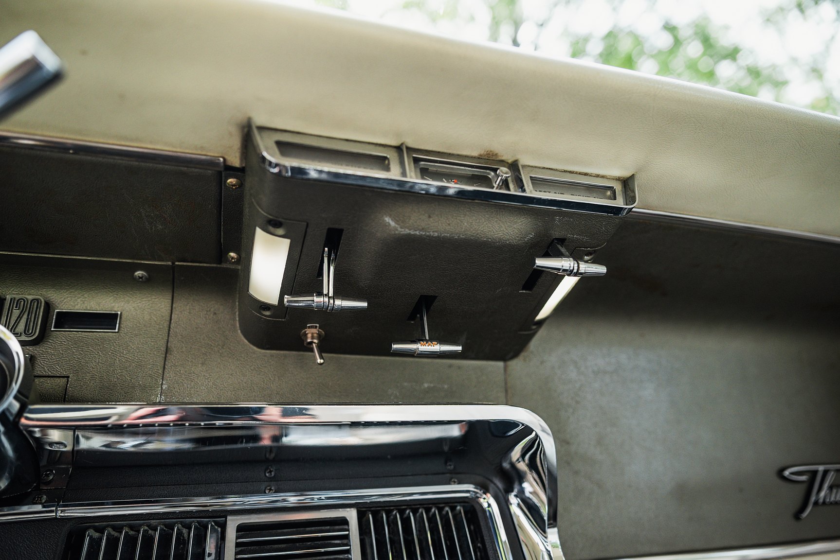 Interiörbild 1966 Ford Thunderbird Town Hardtop