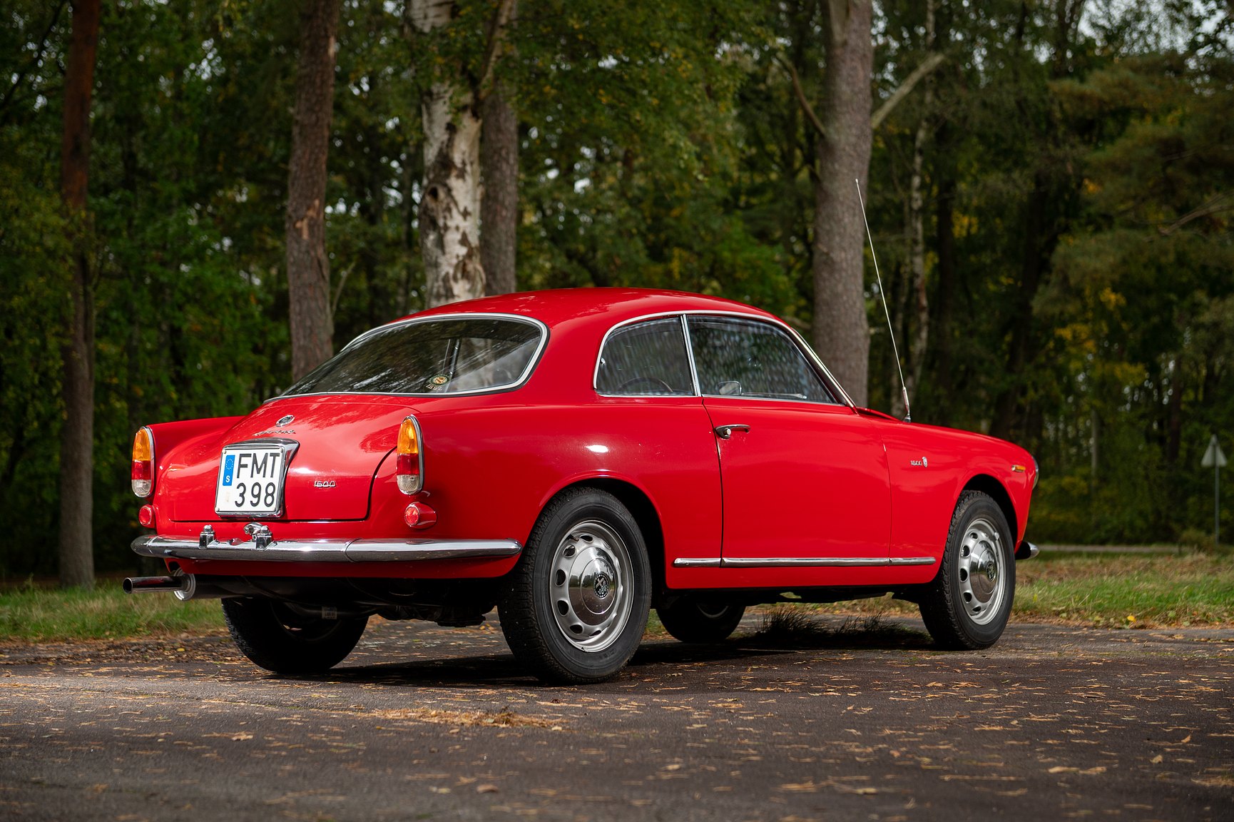 Exterior image of 1962 Alfa Romeo Giulia Sprint 1600