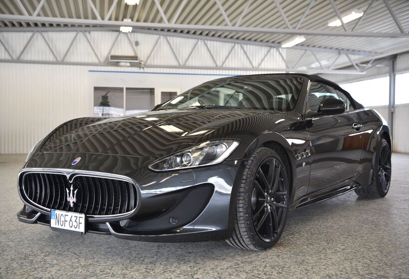 2016 Maserati Grancabrio