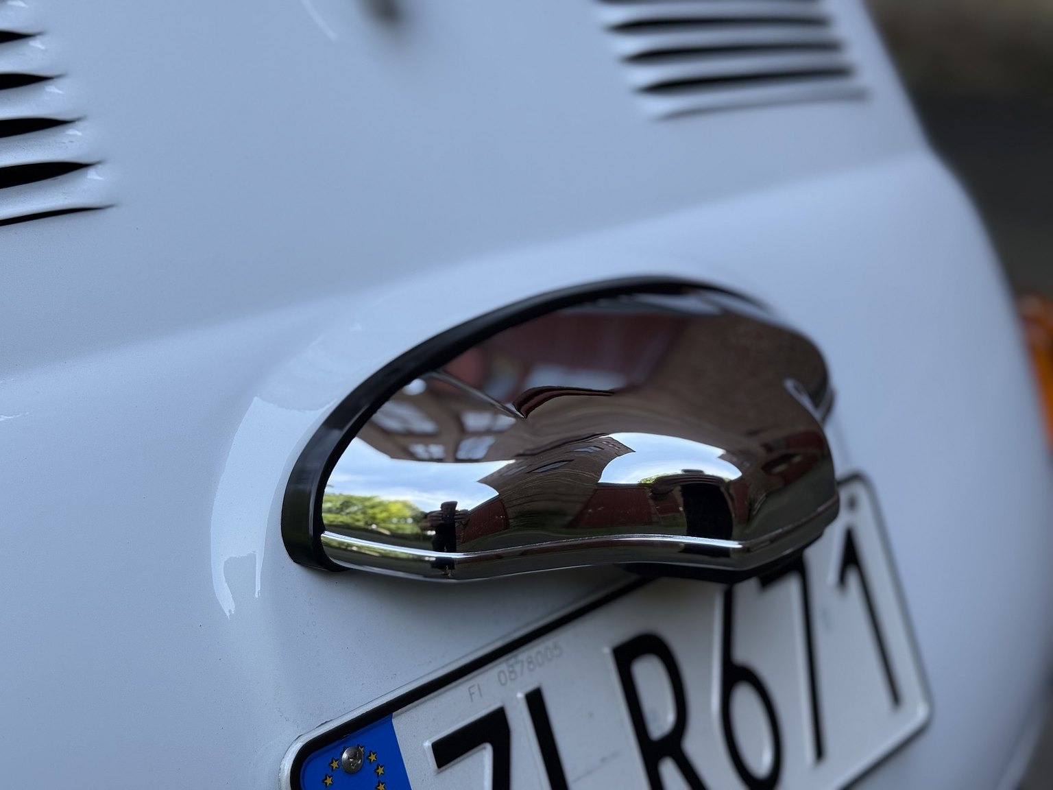 Exterior image of 1965 Fiat 500F