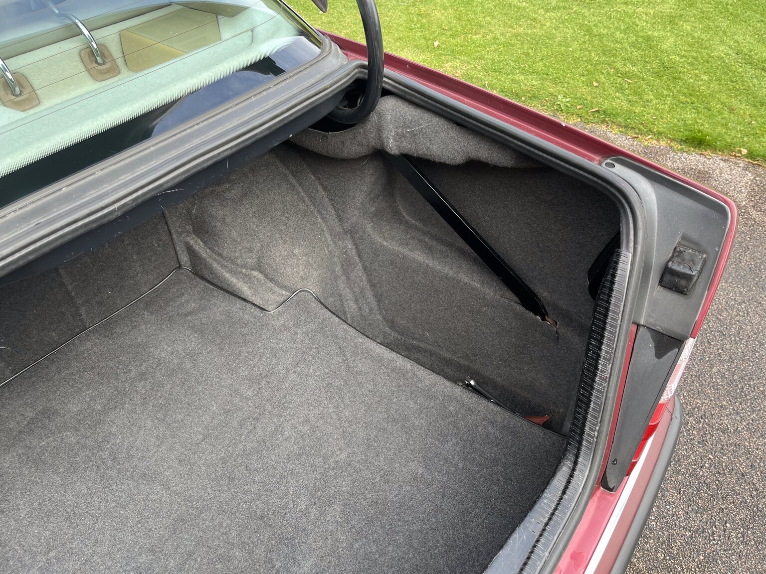 Interiörbild 1990 Mercedes-Benz 230 E