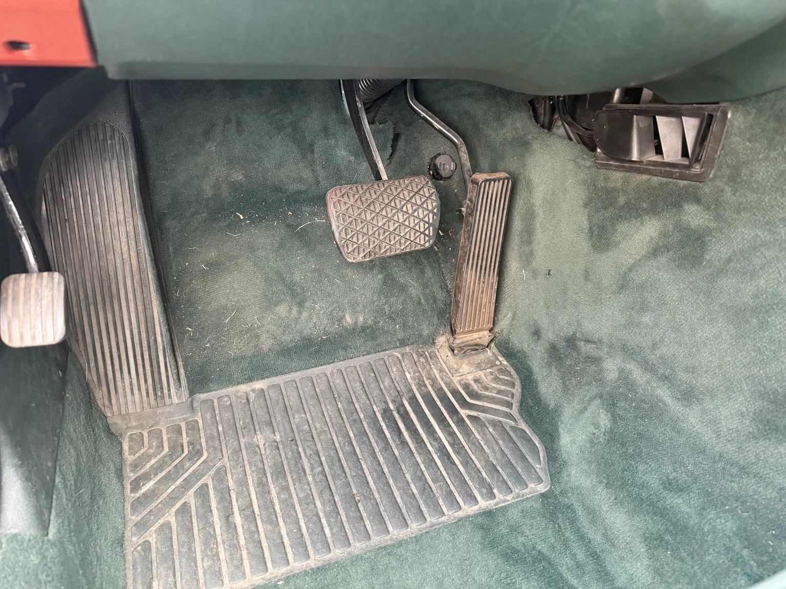 Interiörbild 1991 Mercedes-Benz 300 E 4MATIC (20)