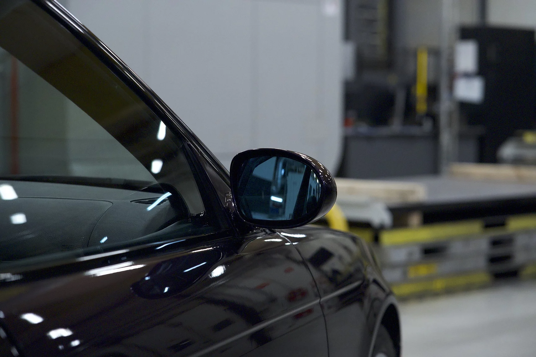 Exterior image of 2002 BMW M5 E39 (73)