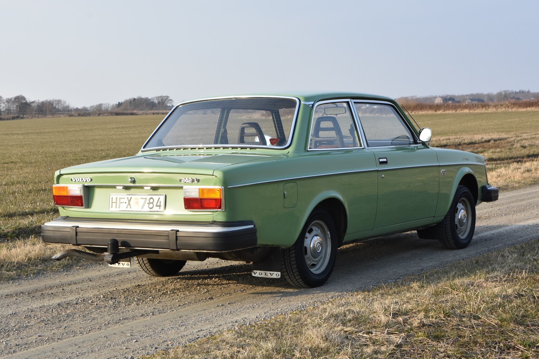 Exteriörbild på 1975 Volvo 242