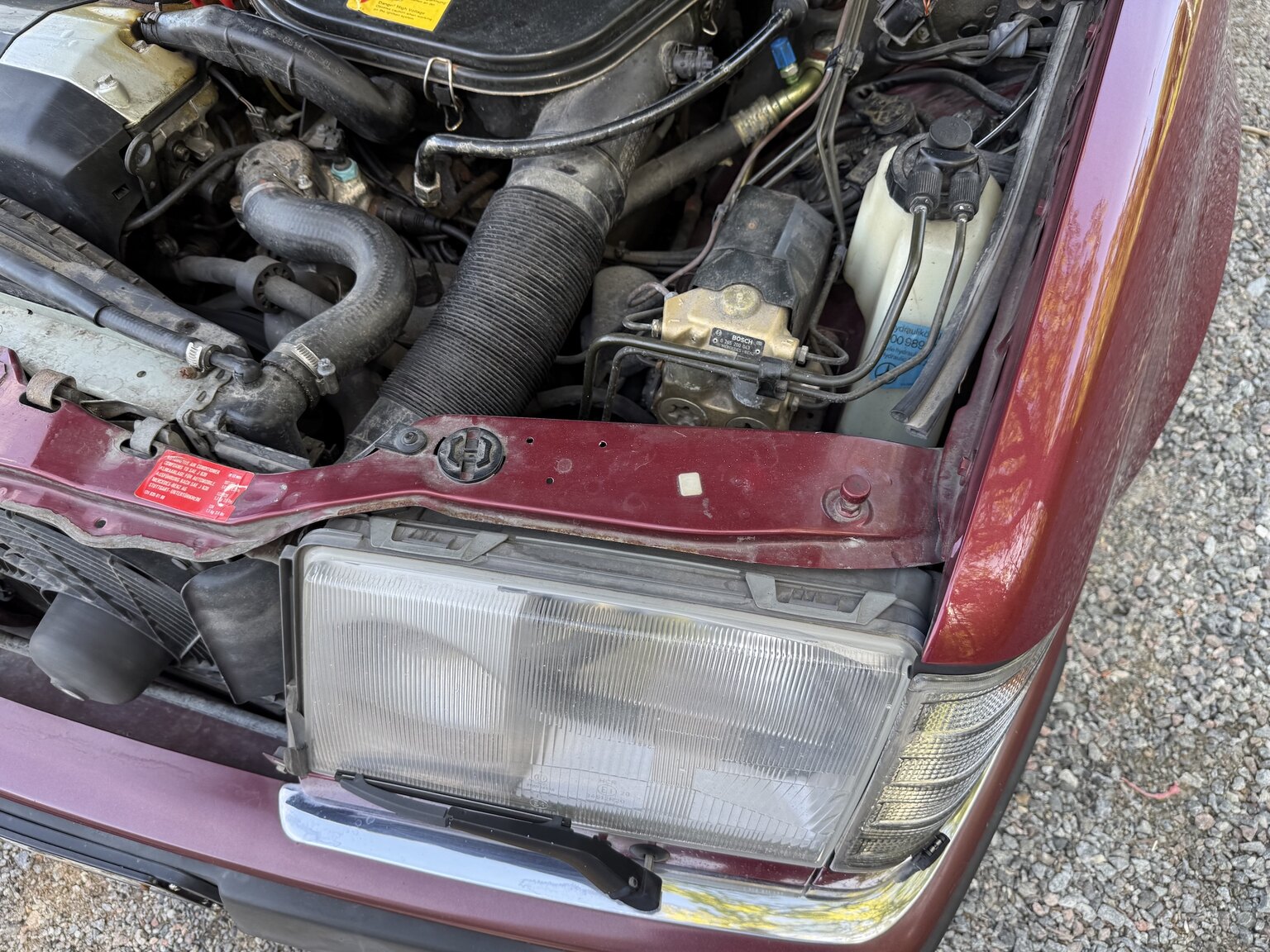 Image of 1991 Mercedes-Benz 300 E-24 mechanics