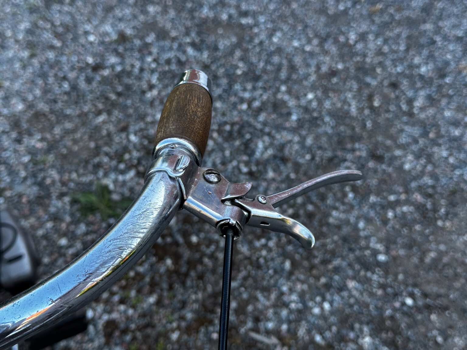 Exteriörbild på 1951 Fux med påhängsmotor